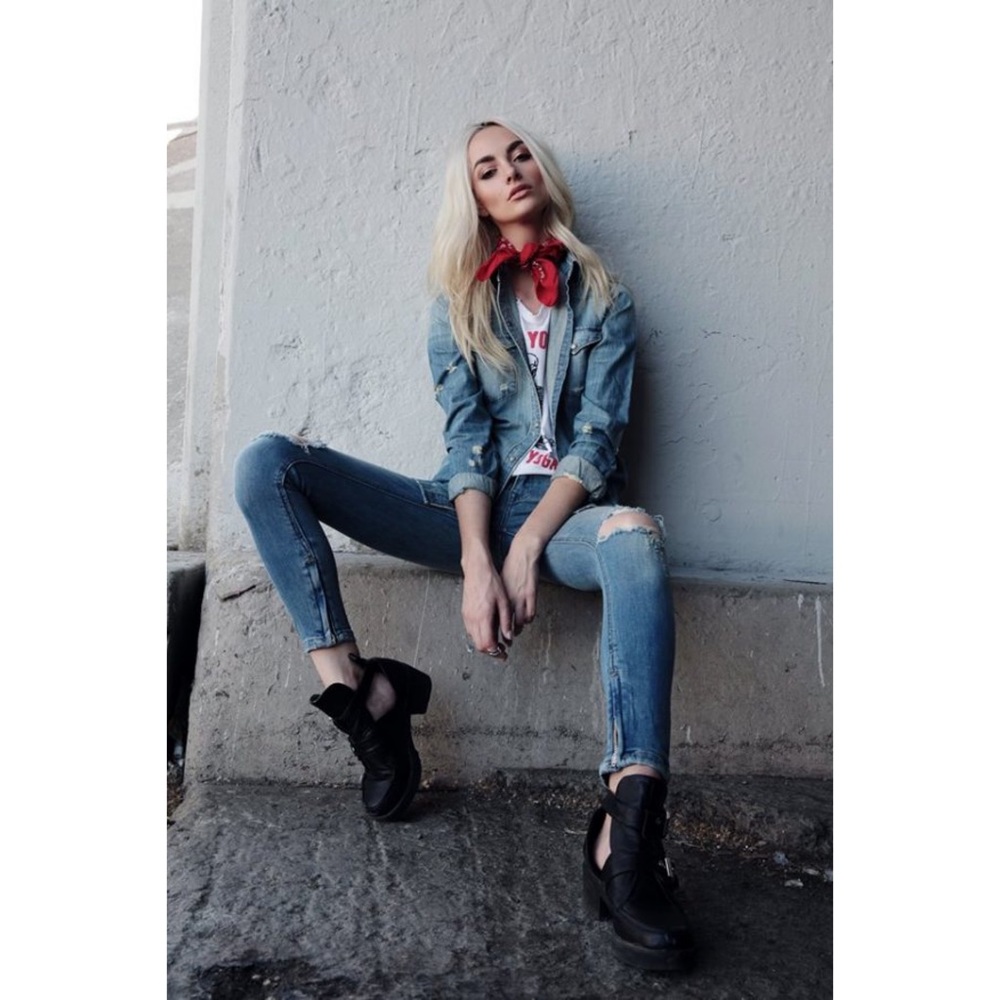 Pistola Ripped Knee Distressed Ankle Zipper Mid Rise Jeans Medium Blue Denim